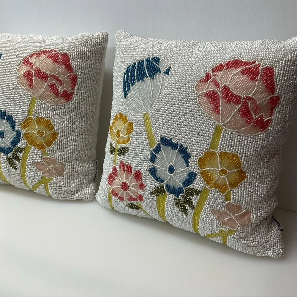PRIMROSE VINTAGE Pillows Set of 2 Beaded Zipper Back Square Flowers Cream +